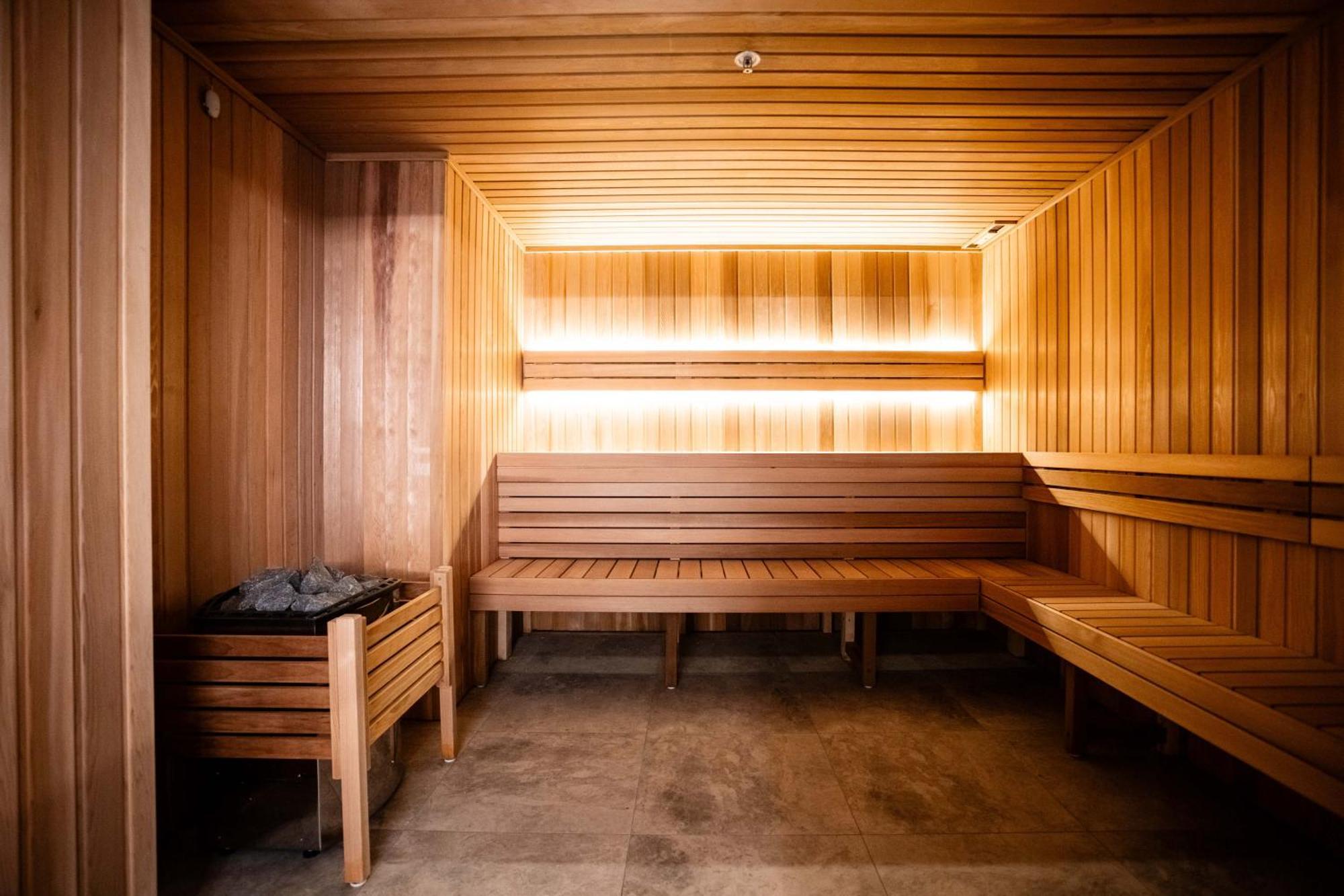 Meriton Suites Canberra Exterior foto A sauna
